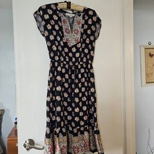 LOFT Navy Blue Floral dress. 🌸